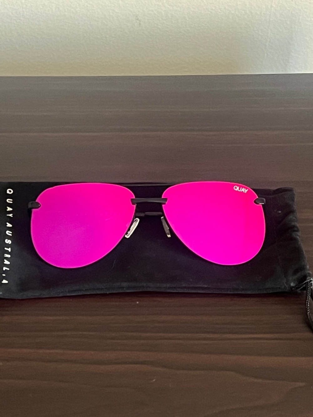 Quay Australia Pink Mirrored Aviator Sunglasses - Picture 6 of 6